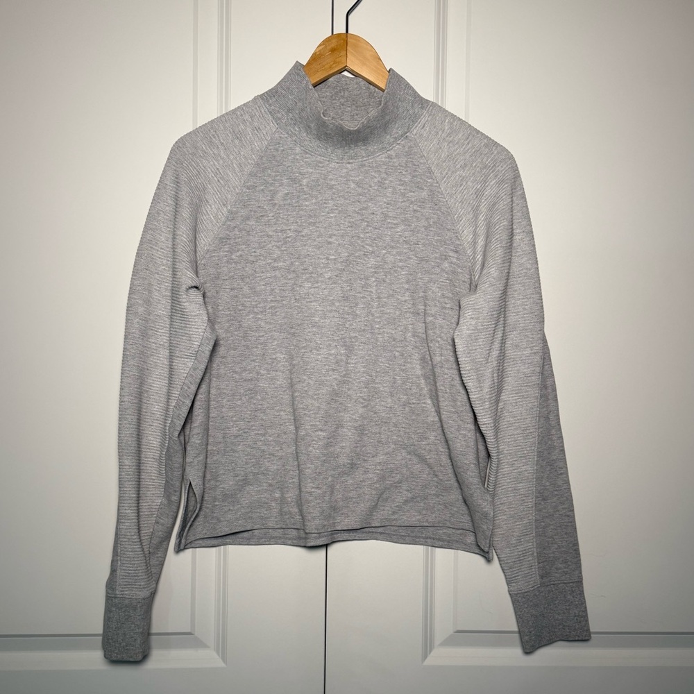 Under Armor Gray Mock Neck Athletic Sweater